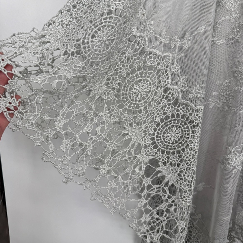 Cal Style Kimono Top Womens XL Silver Lace Crochet Witchy Romantic Fairy - Picture 11 of 15